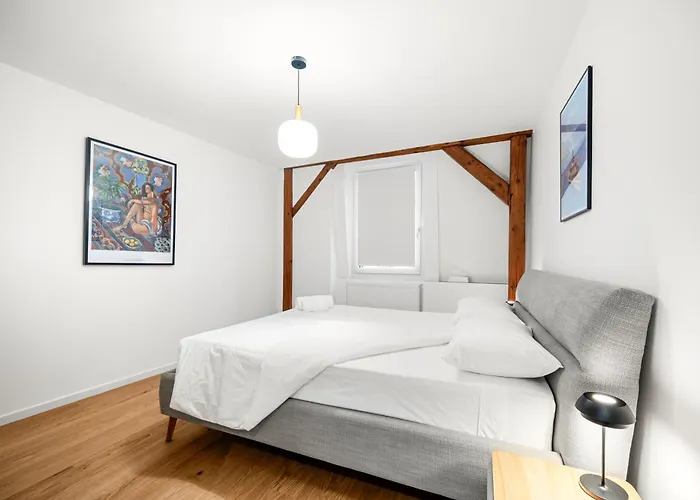 La Du Bourg * La Tour-de-Peilz